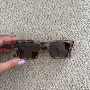 Tortoise Shell Square Sunglasses
